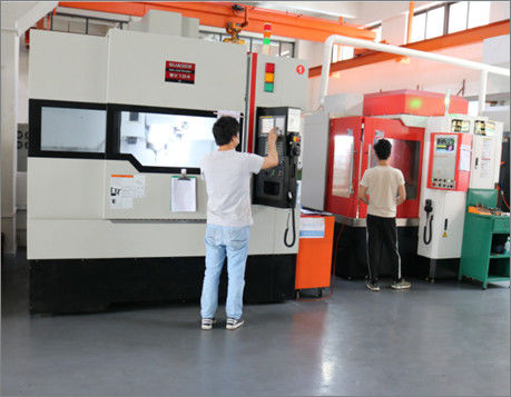 Dongguan Howe Precision Mold Co., Ltd. ligne de production en usine